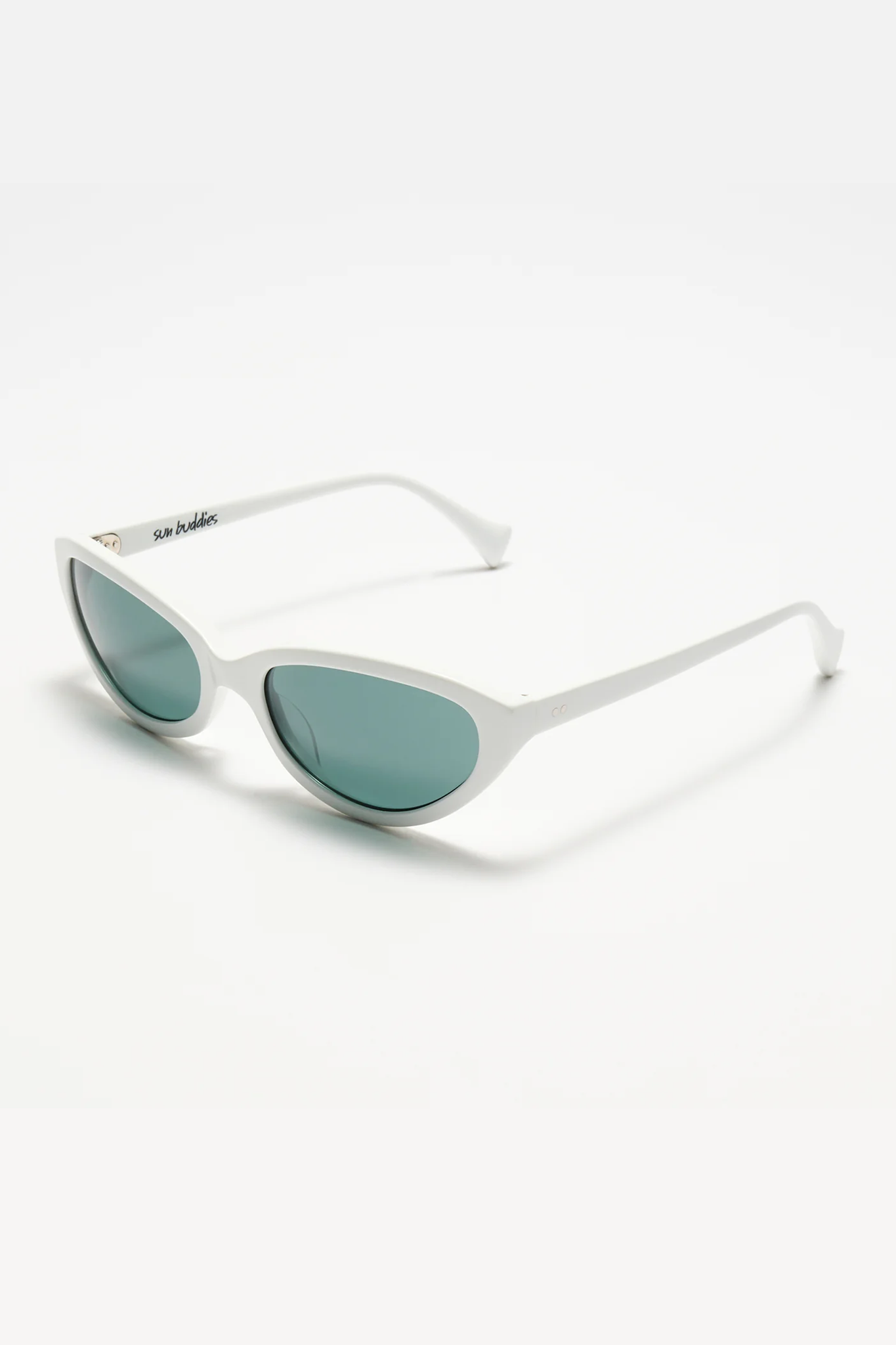 Kerry, Solid White