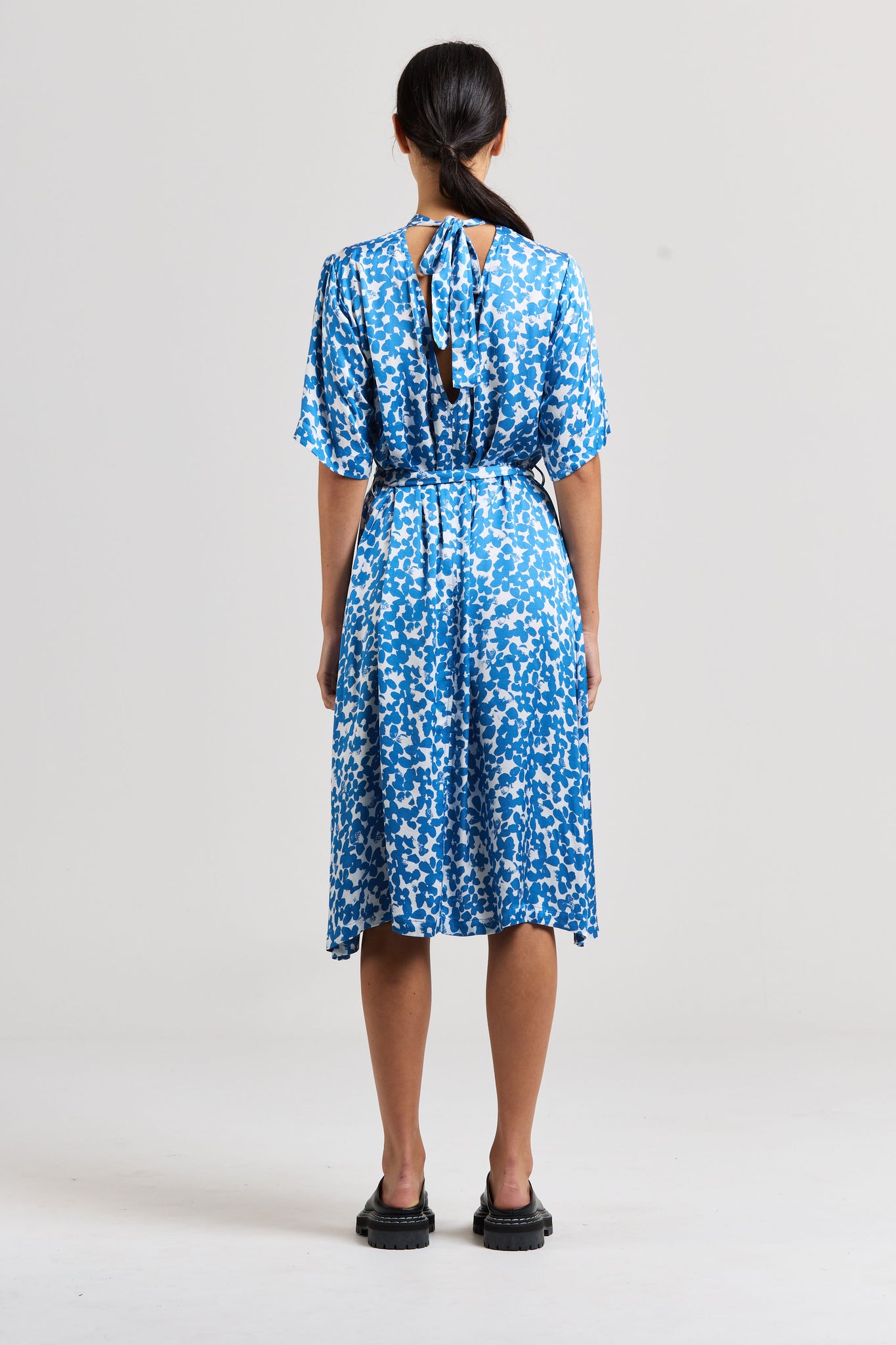 Open Back Dress Short Sleeve, Blue Flower Print