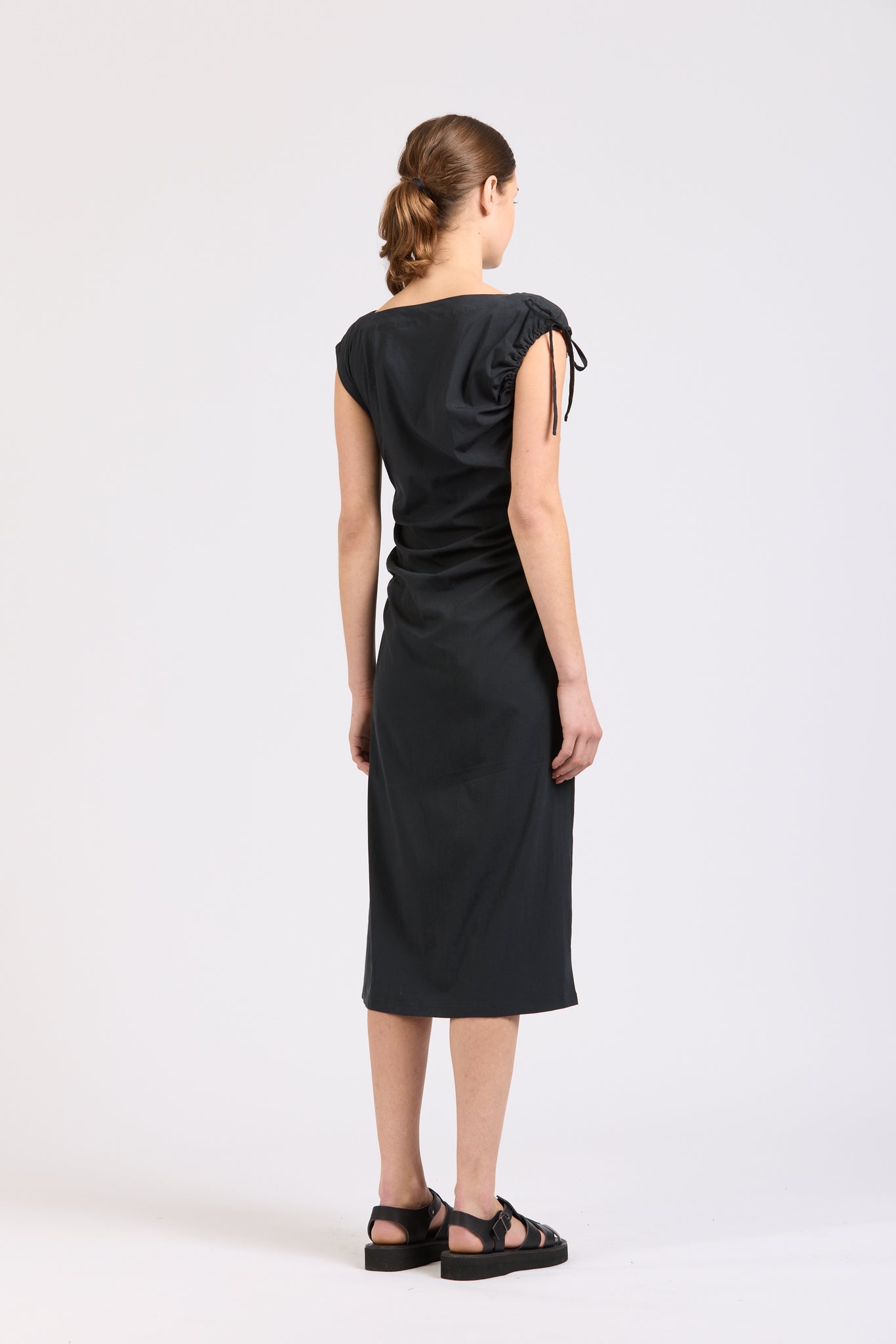 Asymmetric Dress, Asphalt