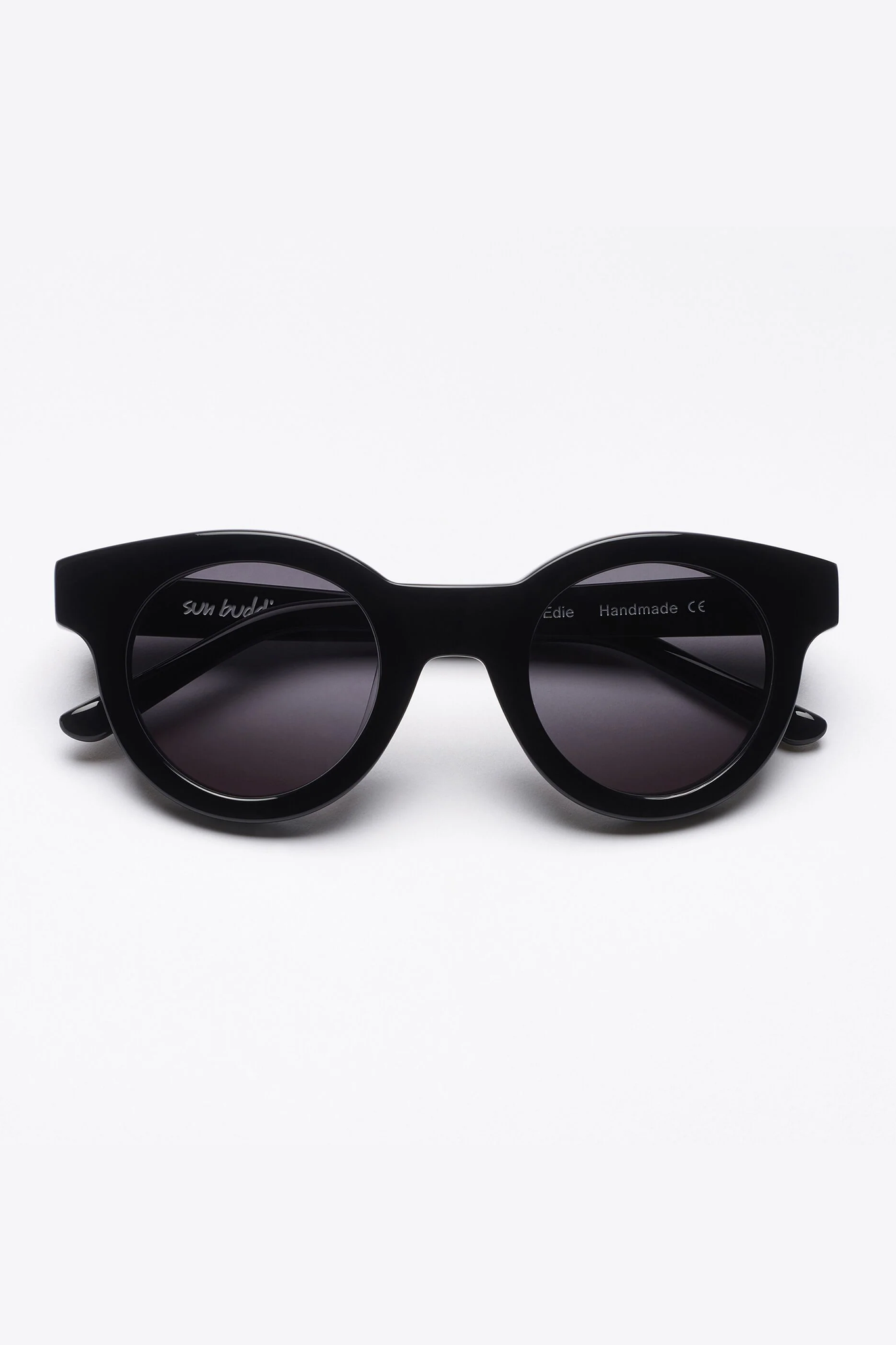 Edie, Black